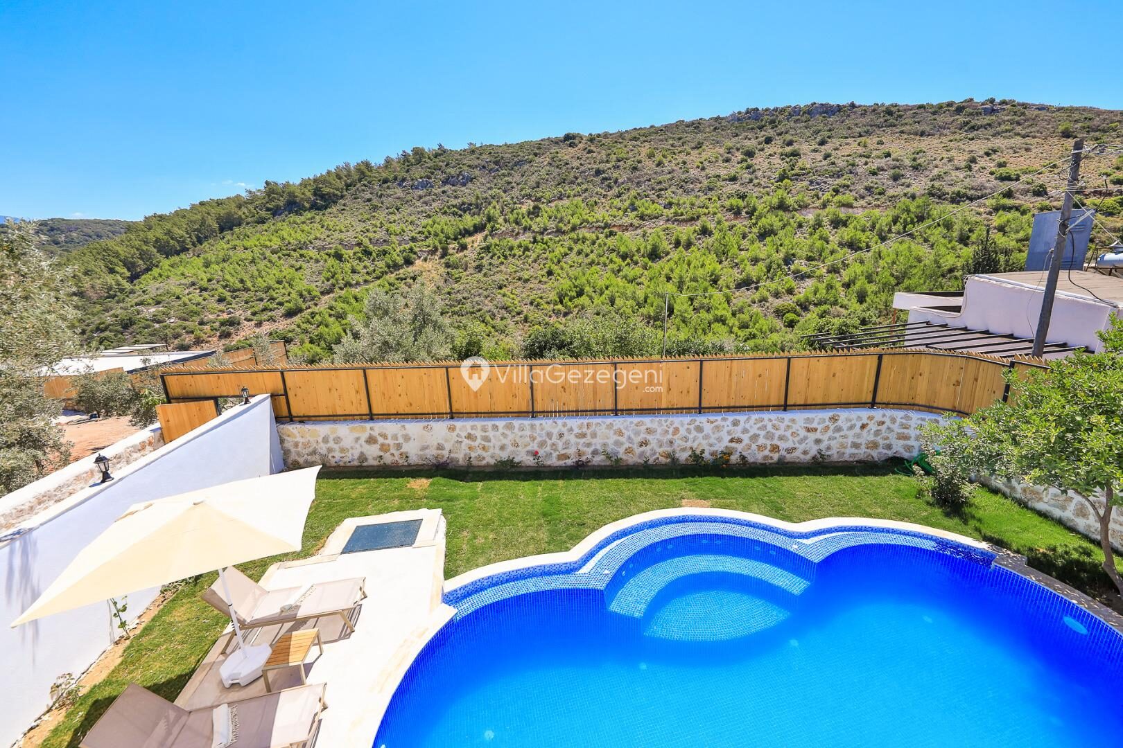 Villa Leto — 8