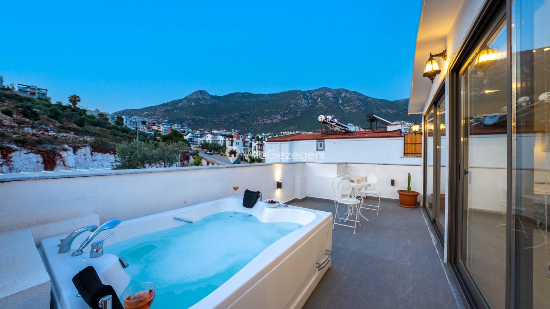 Villa Orange — 16