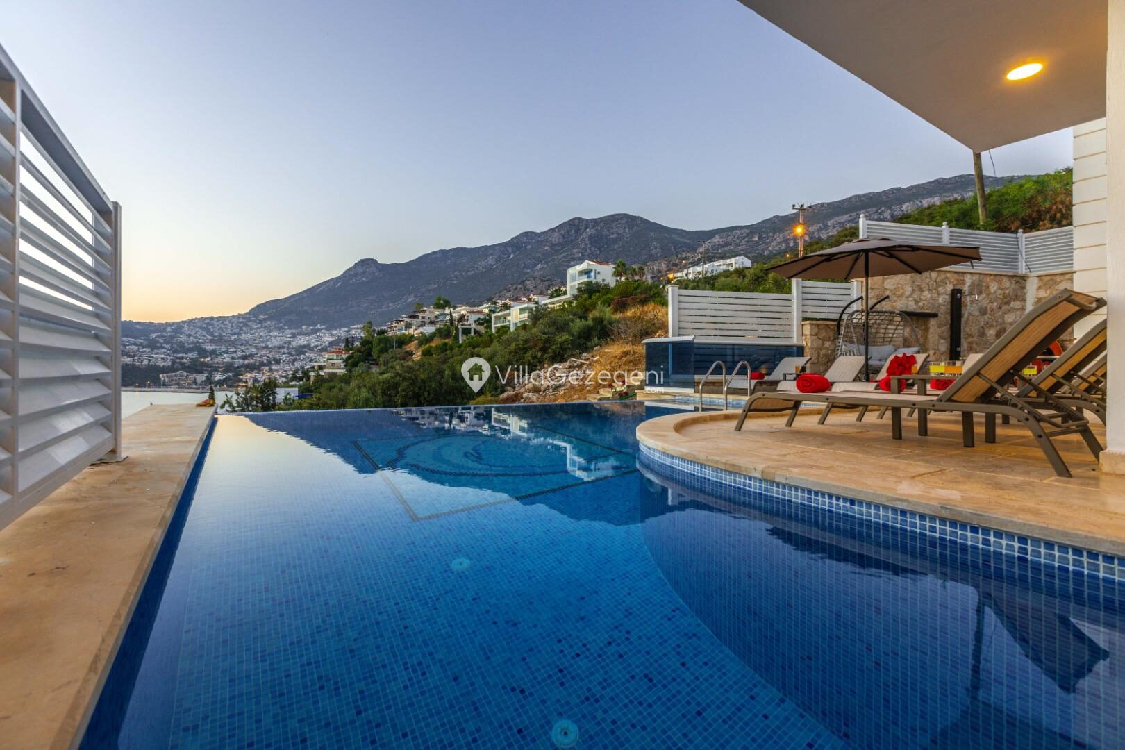Villa Everes — 72