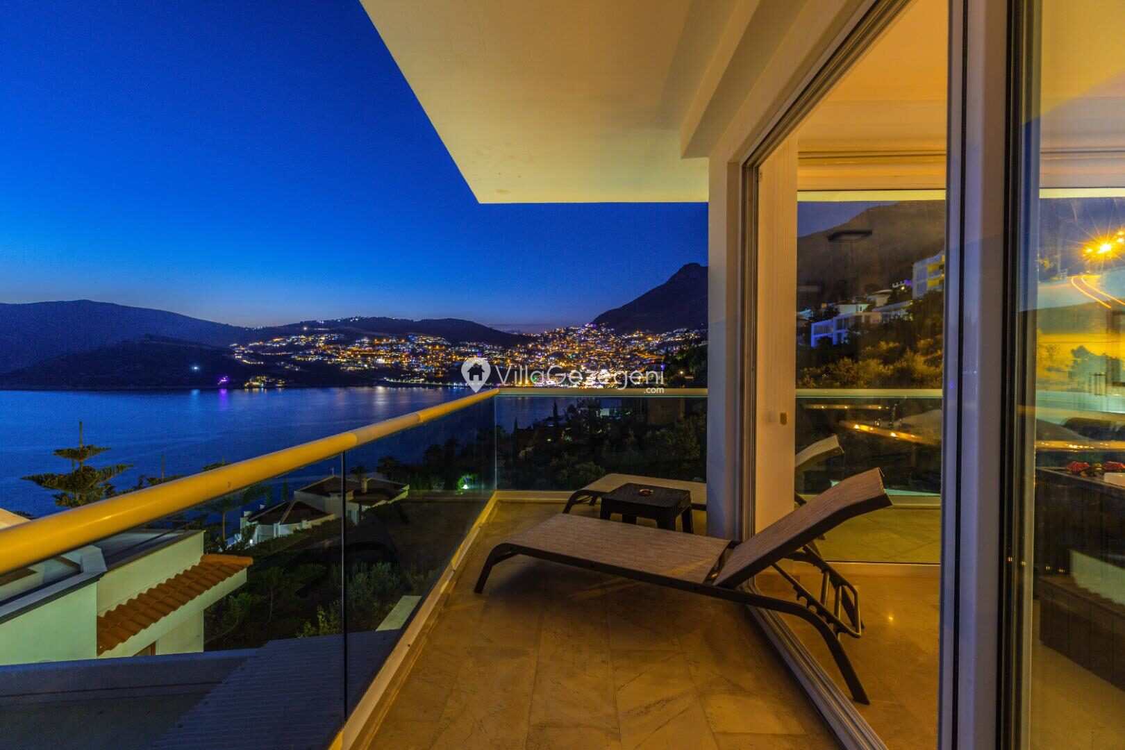 Villa Everes — 87