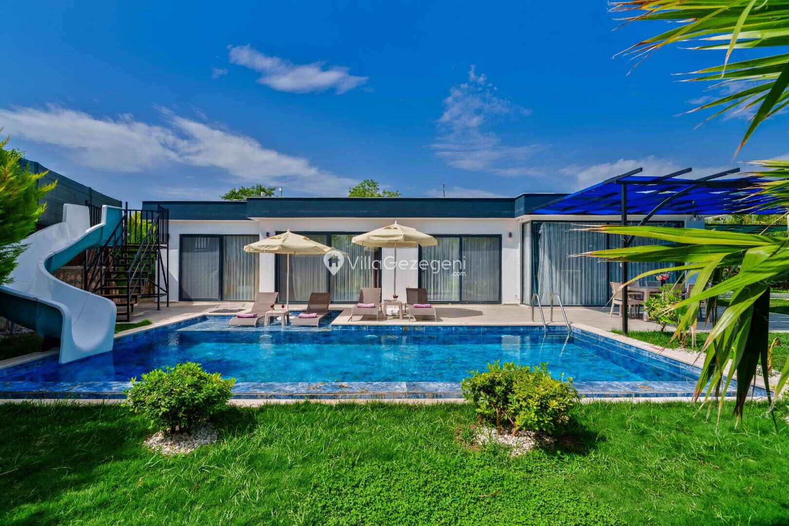 Villa Elena 1 — 9