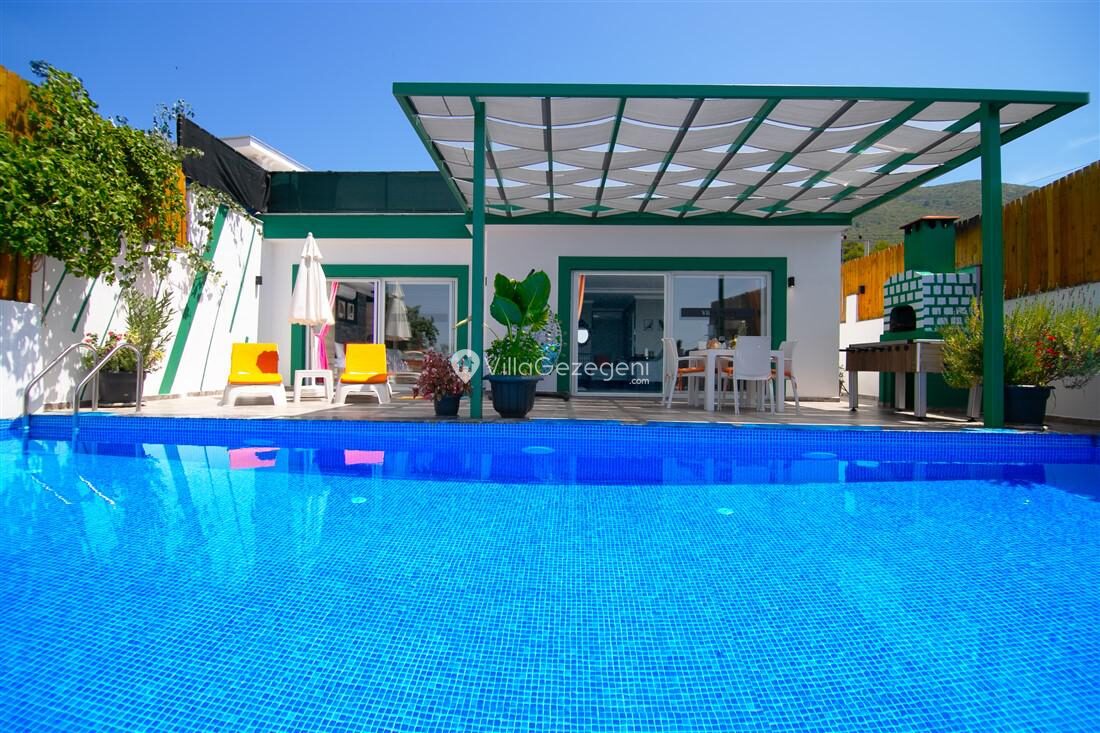 Villa Petra — 2