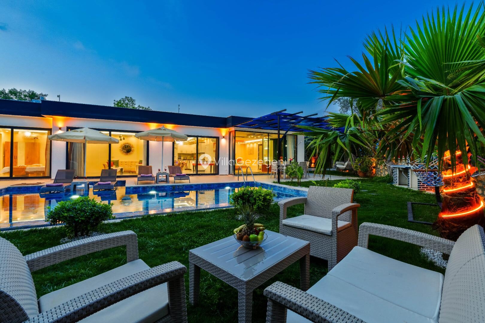 Villa Elena 1 — 20