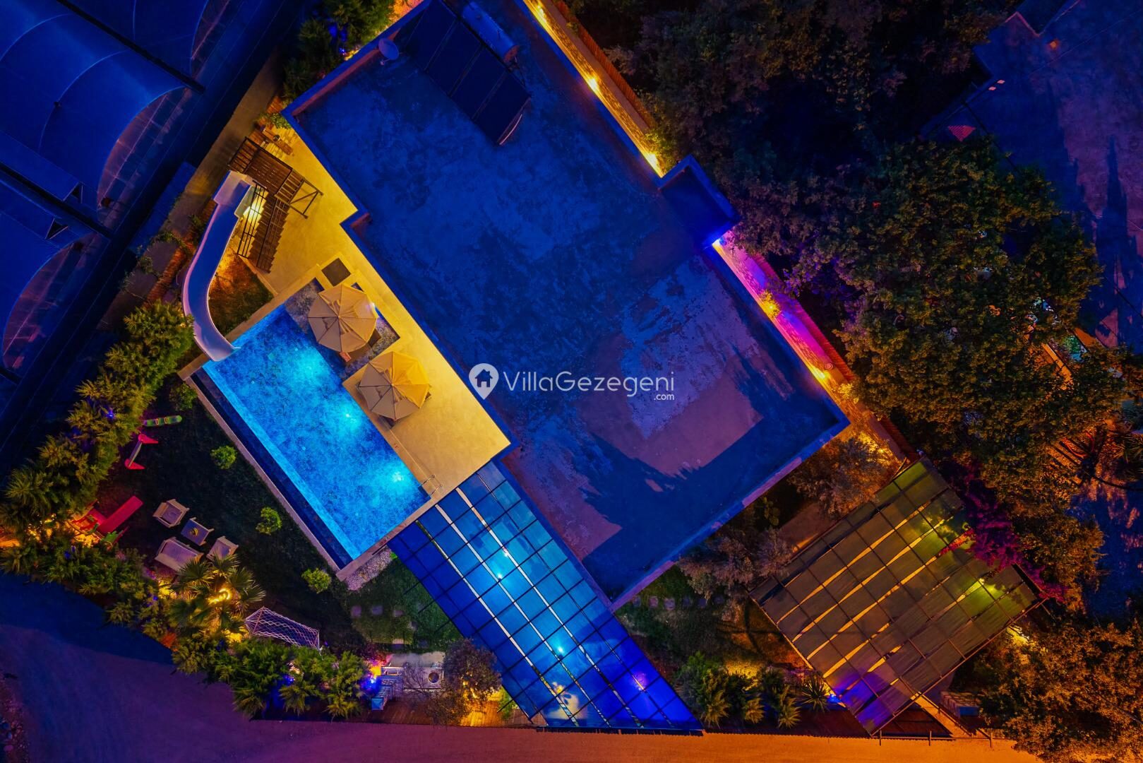 Villa Elena 1 — 34