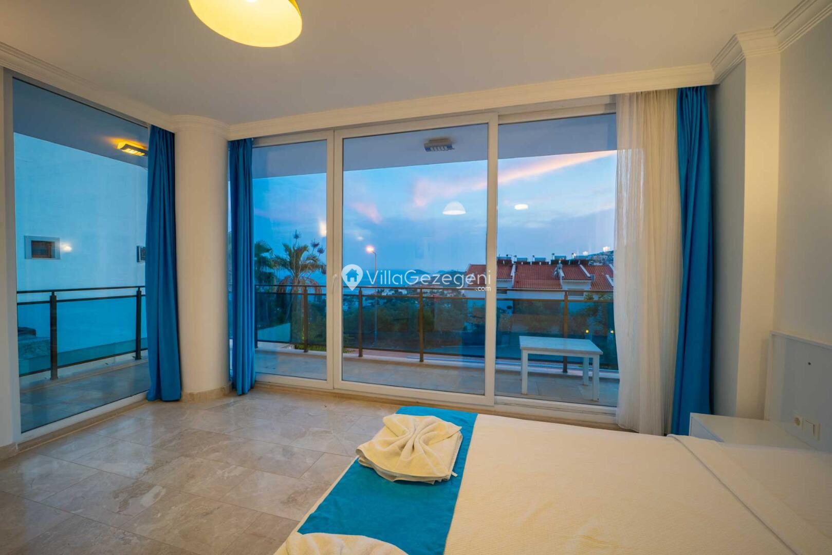 Villa Trios — 25