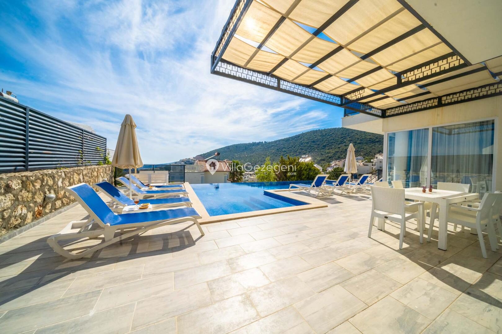 Villa Platos — 18