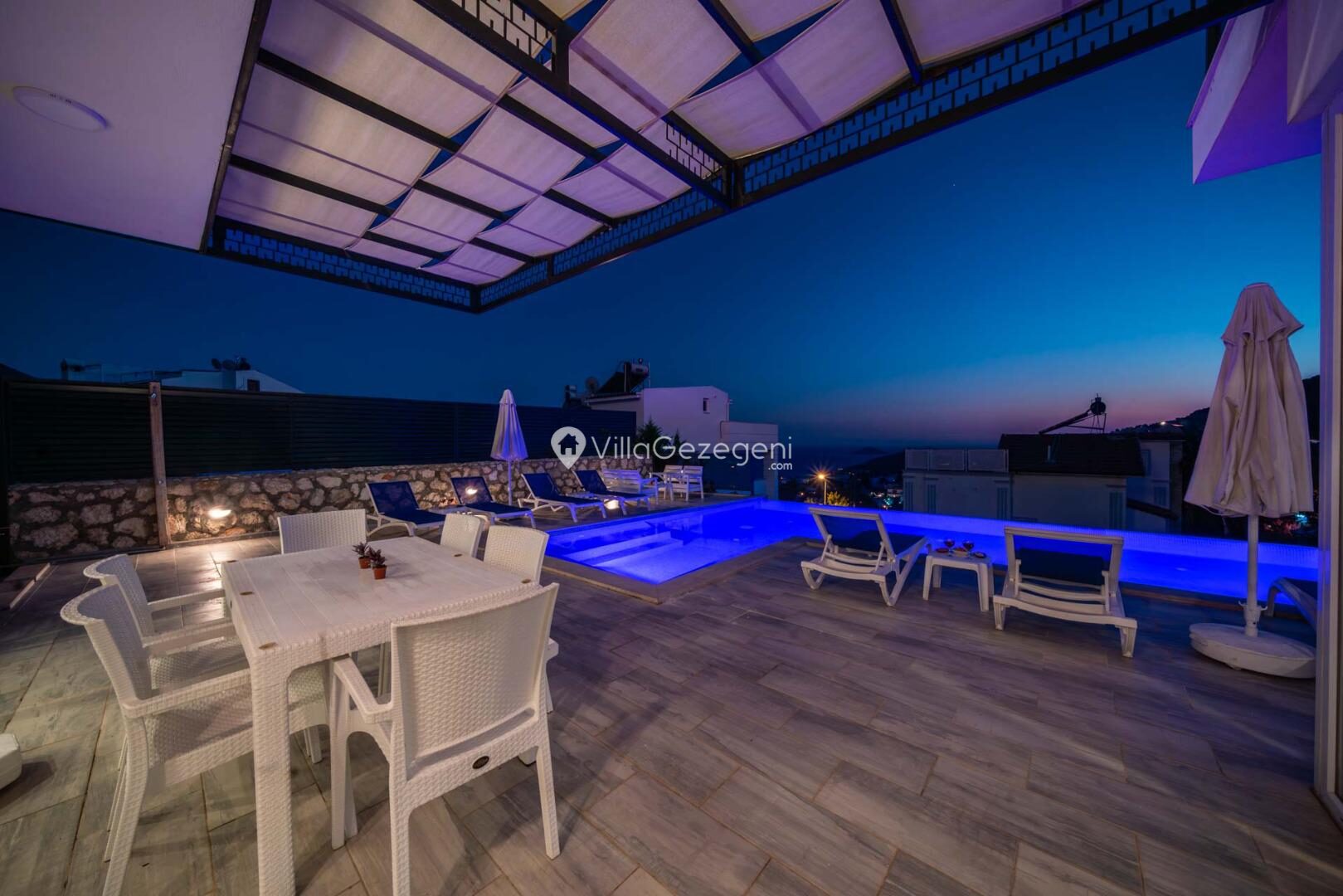 Villa Platos — 28