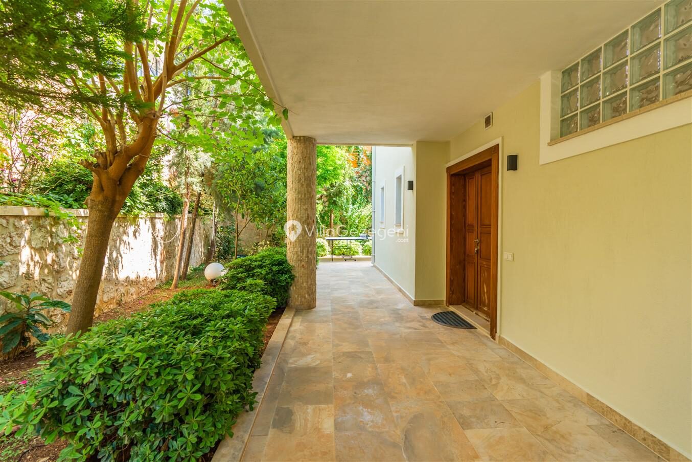 Villa Kral — 165
