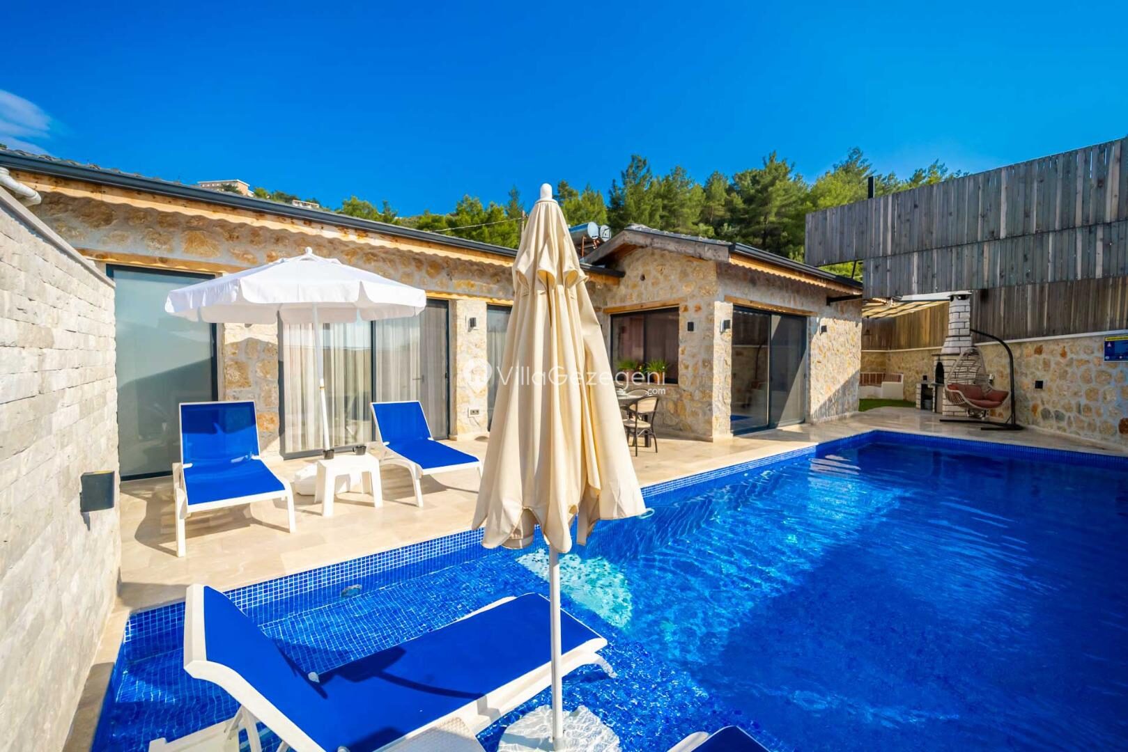 Villa Anemon 3 — 3