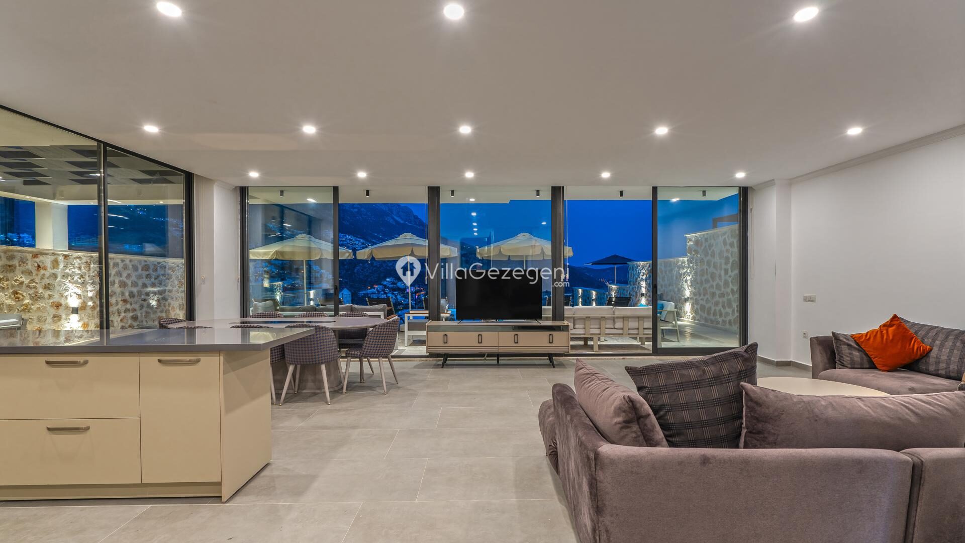 Villa Lion — 62