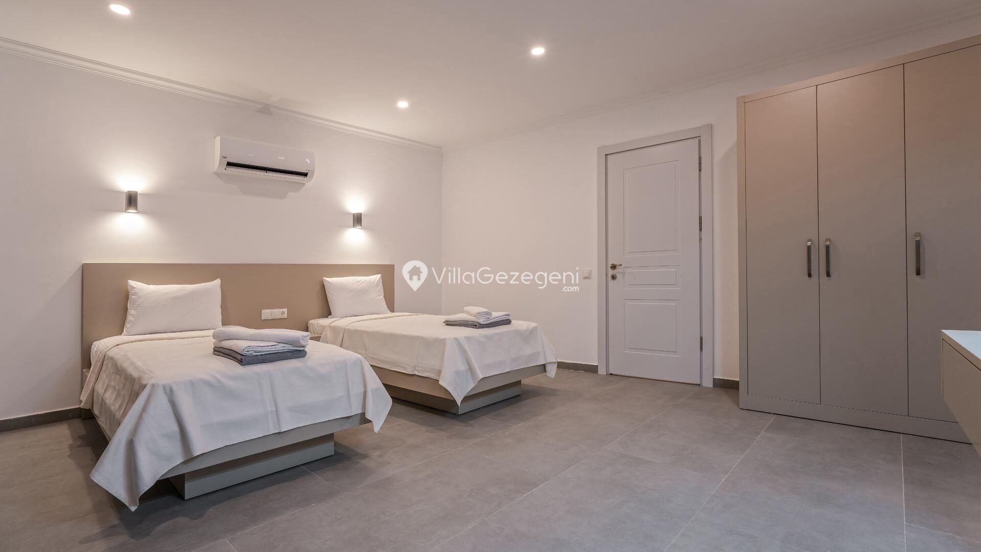 Villa Lion — 80