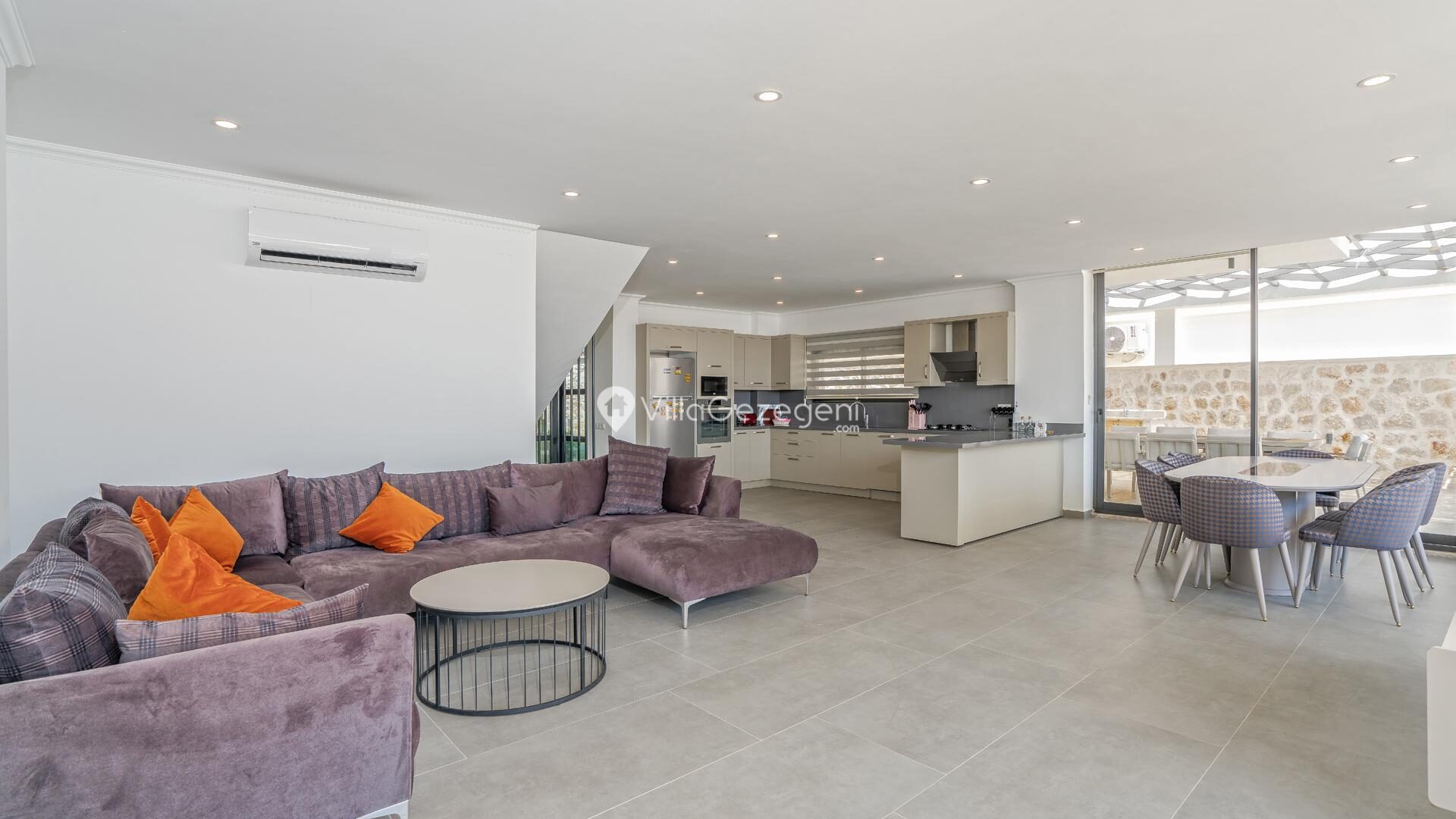 Villa Lion — 92