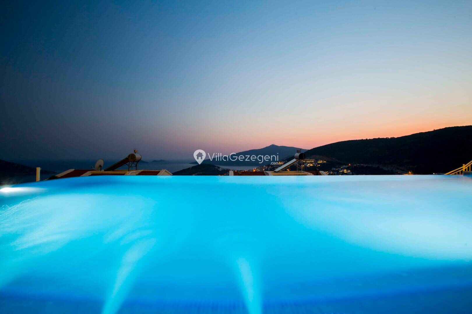 Villa Falcon Lodge — 15