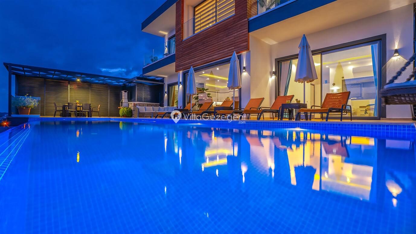 Villa Royal — 3