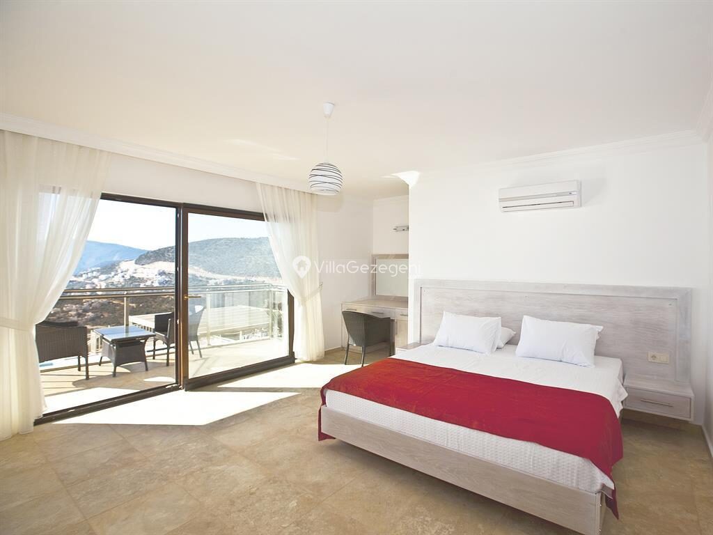 Villa Falcon Lodge — 31