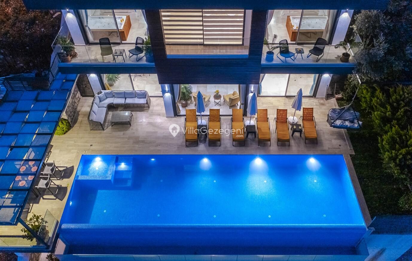 Villa Royal — 4