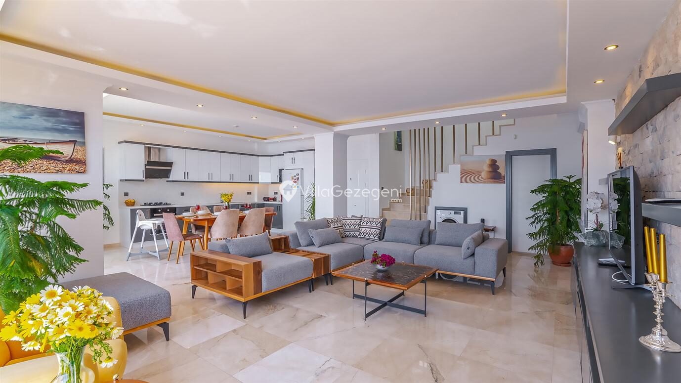 Villa Royal — 32