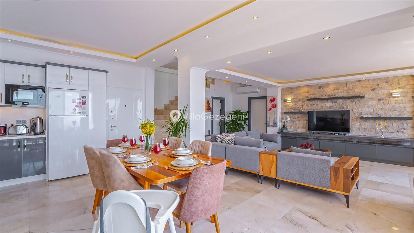 Villa Royal — 35