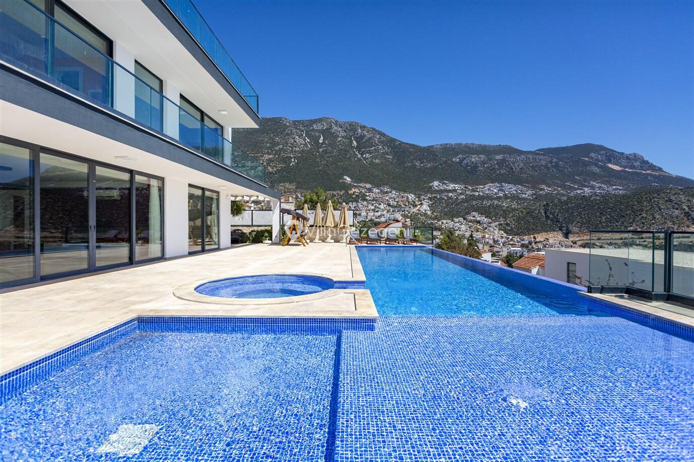 Villa Tigra — 22