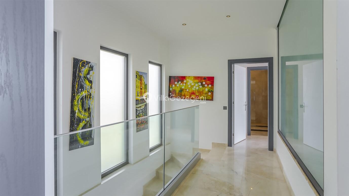 Villa Royal — 71