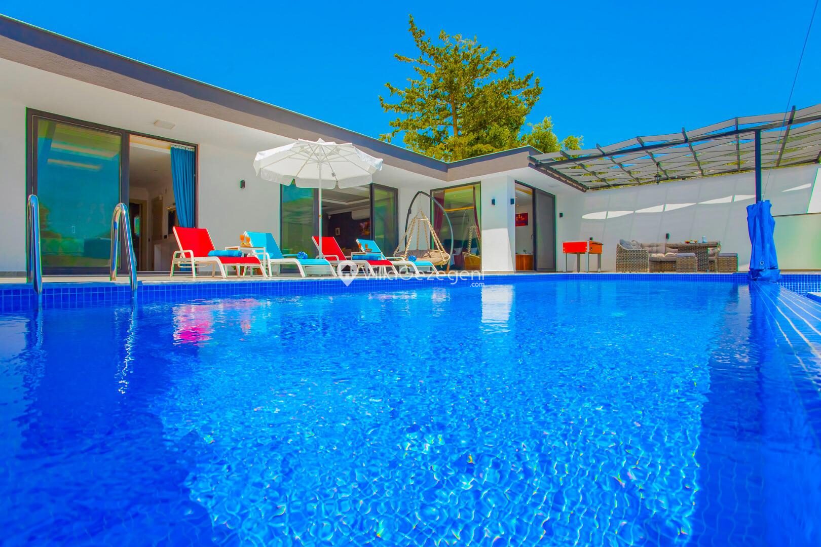 Villa Nevi — 4
