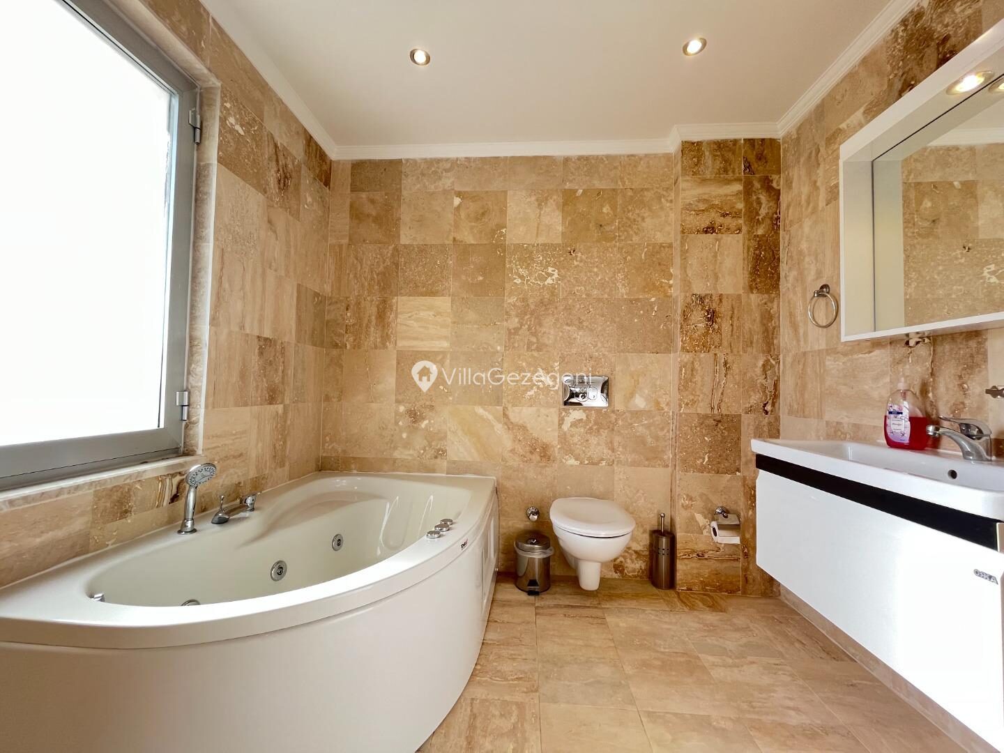 Villa Geneıveve – İslamlar kiralık villa