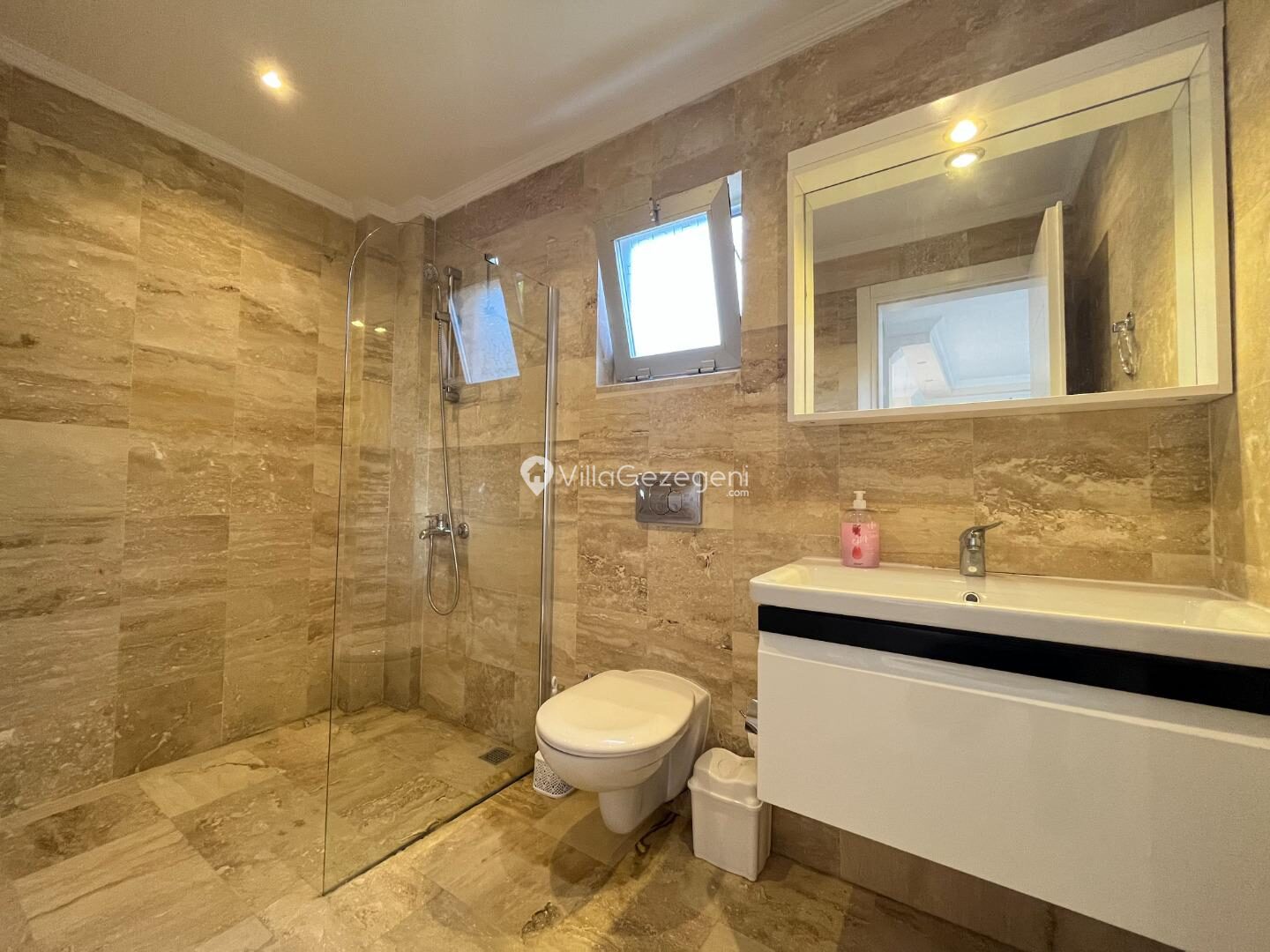 Villa Geneıveve – İslamlar kiralık villa