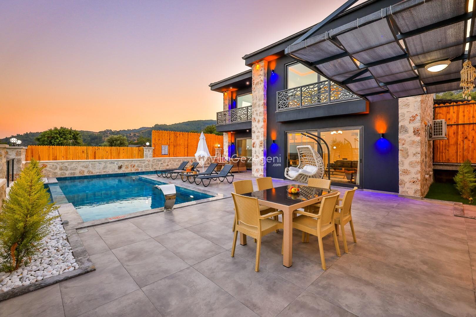 Villa Sandak 4 — 19
