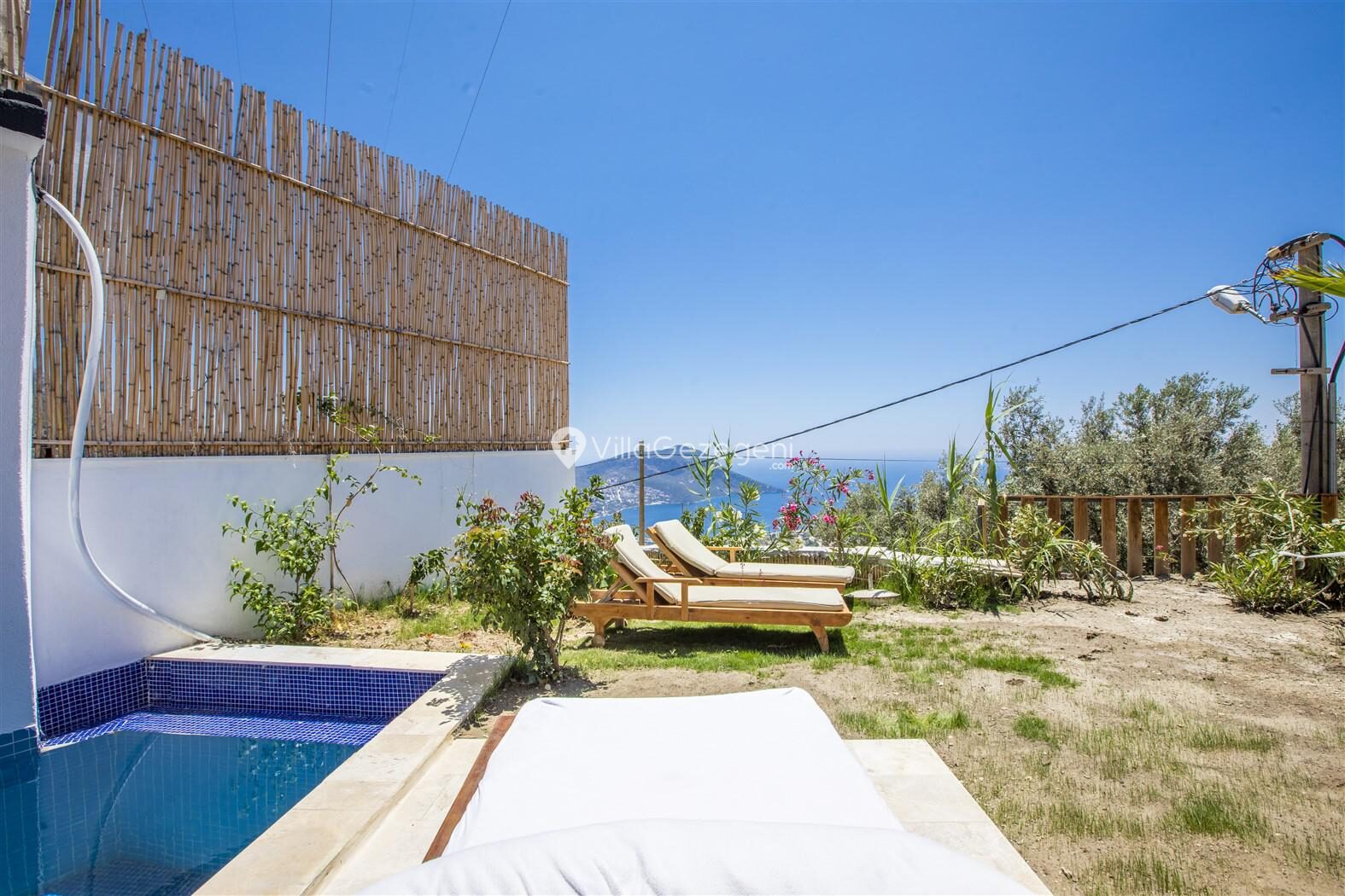 Villa Roze — 7