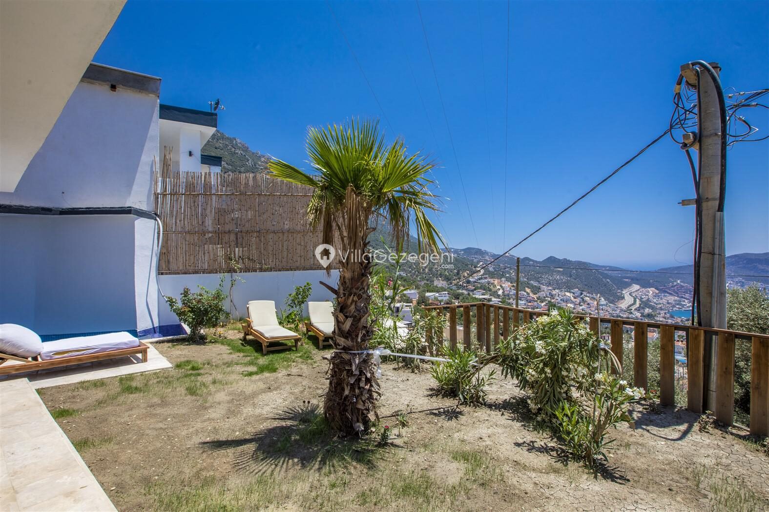 Villa Roze — 8
