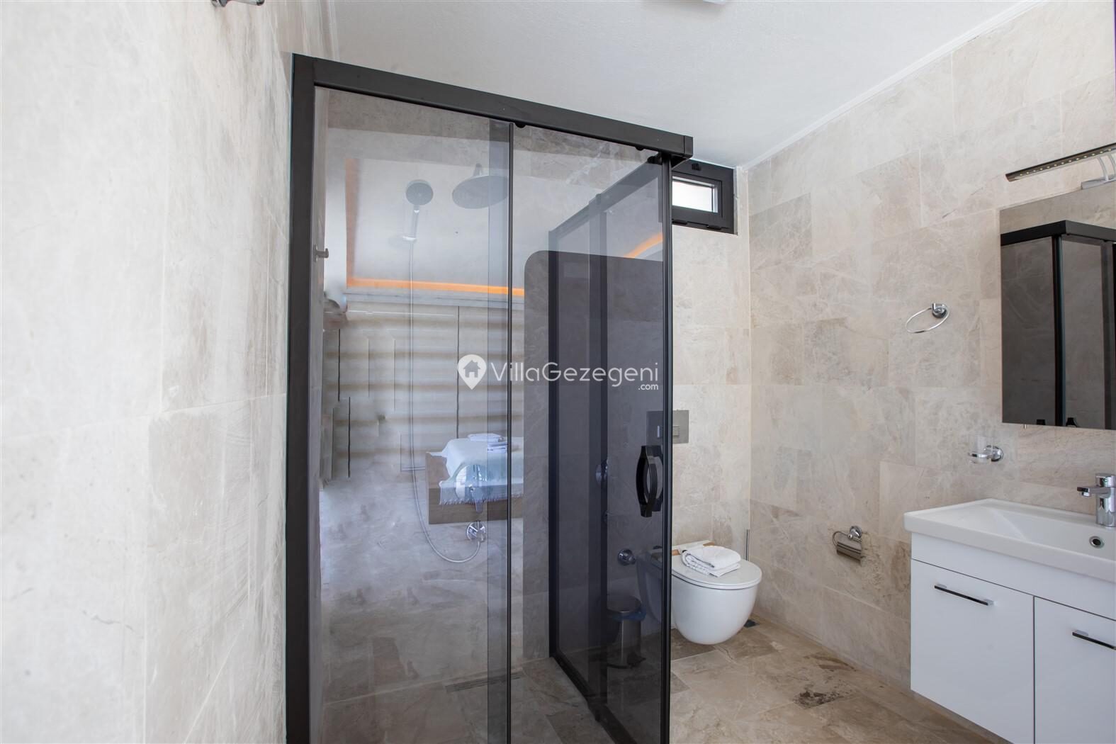 Villa Roze — 36