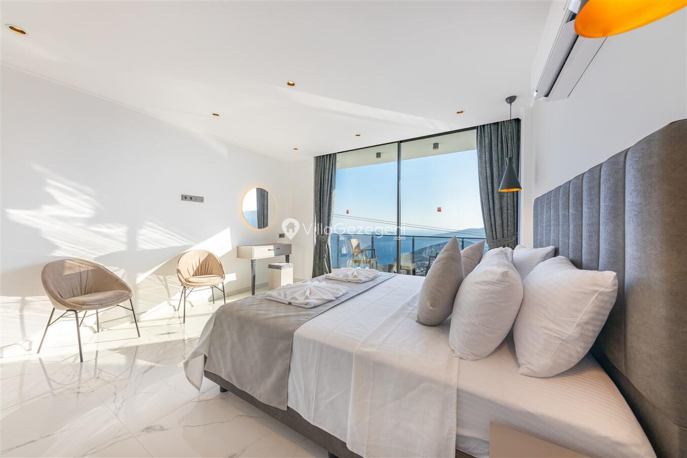 Villa Royal Falcon — 42