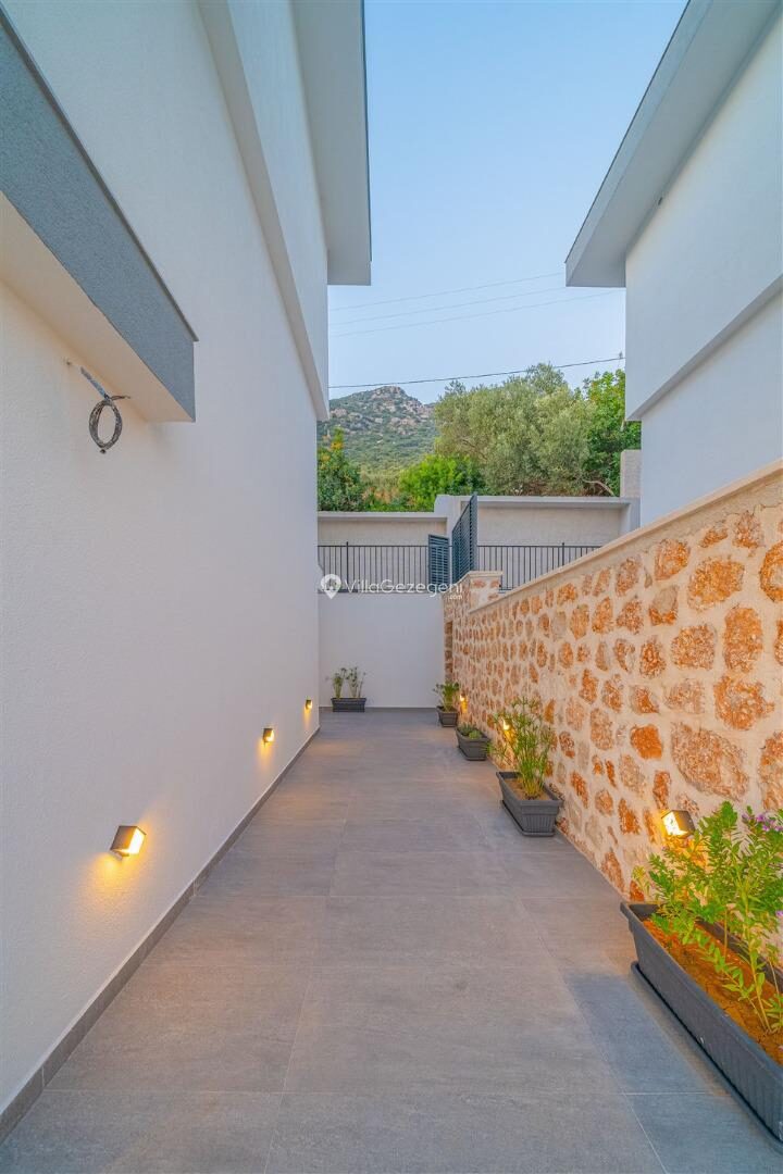 Villa Grey Falcon — 42