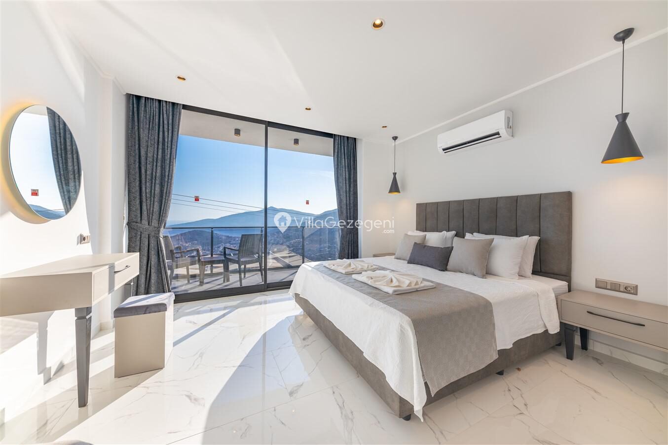 Villa Royal Falcon — 48