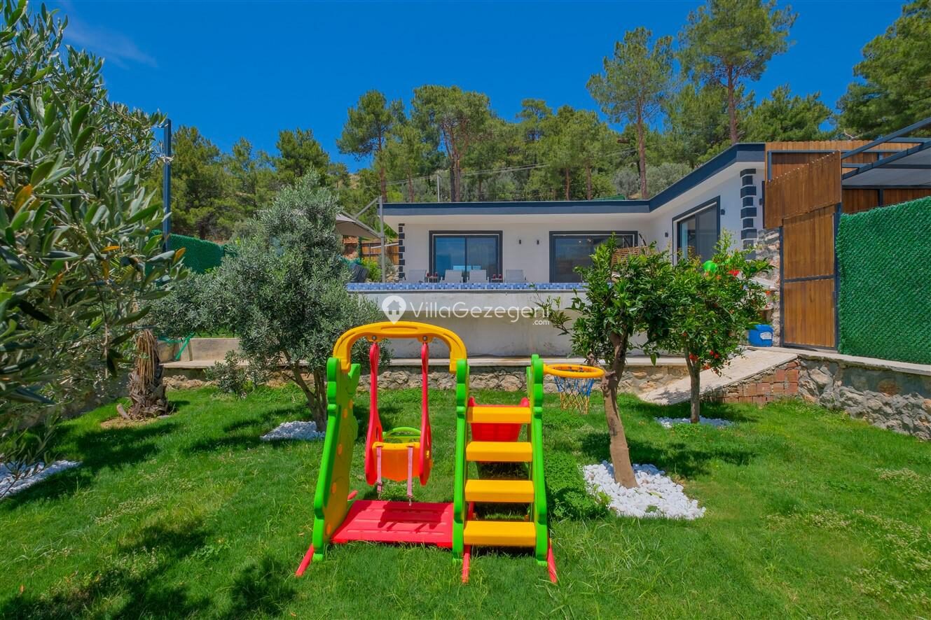 Villa Mira Trio 2 — 25
