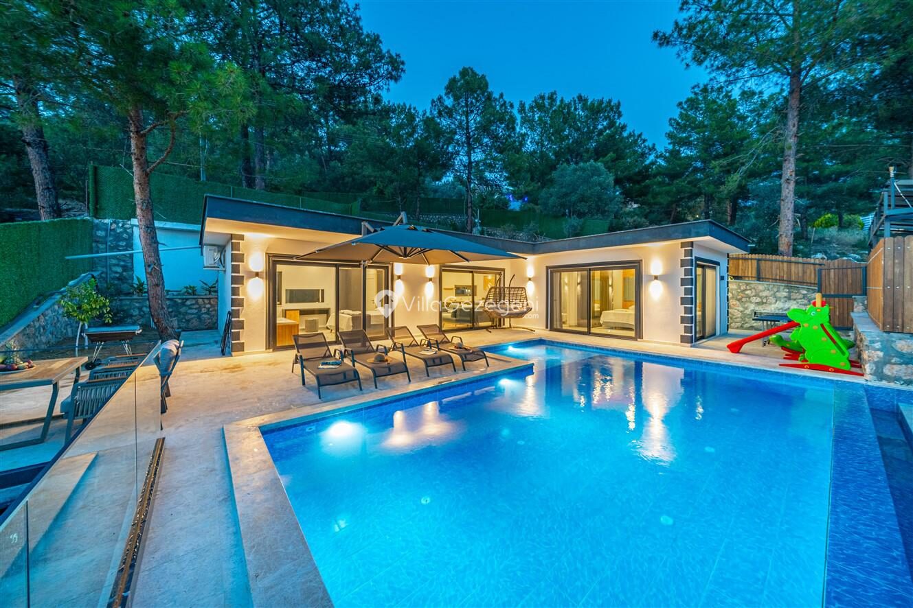 Villa Mira Trio 2 — 44