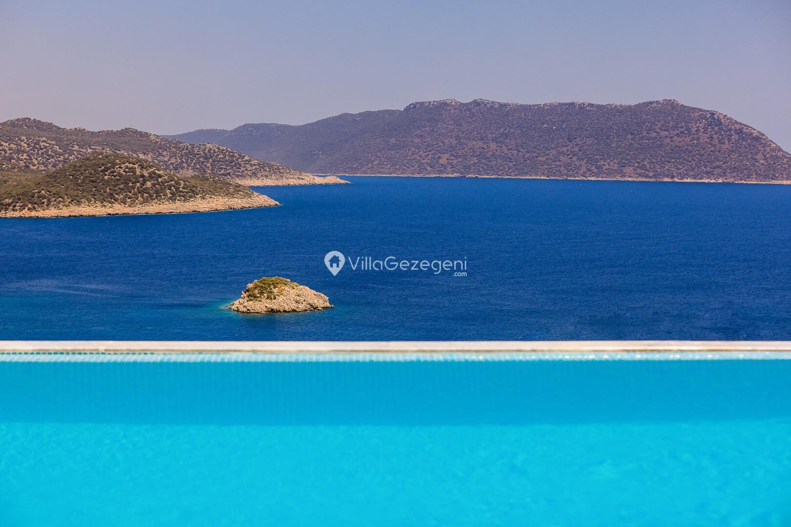 Villa Simurg — 1