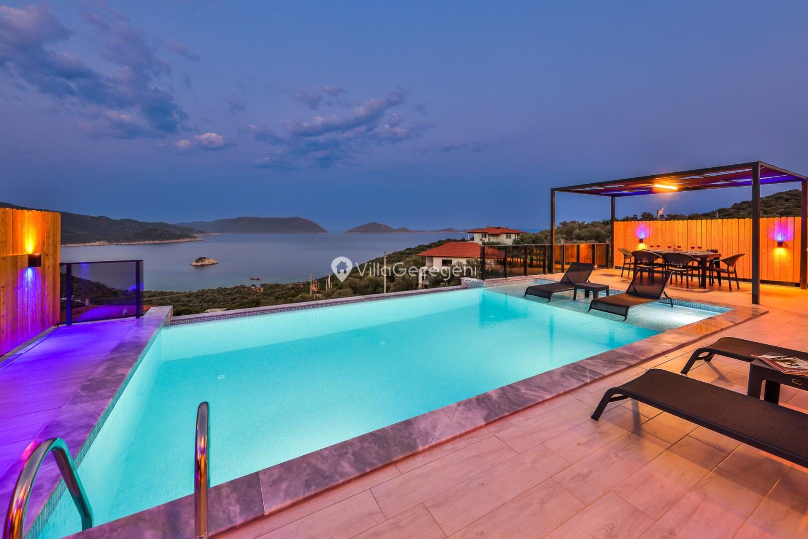 Villa Simurg — 11