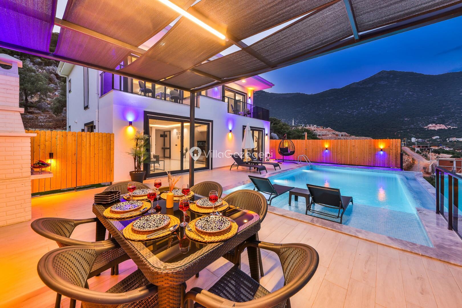 Villa Simurg — 13