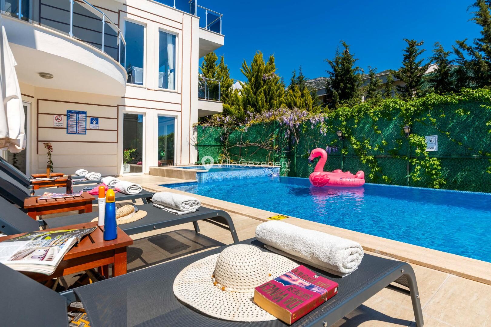 Villa Disney 3 — 3