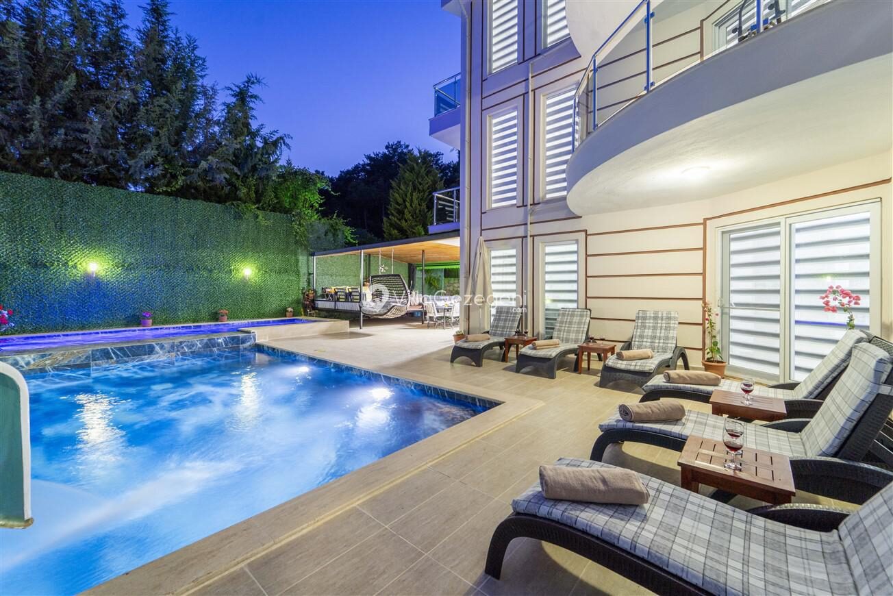 Villa Disney 2 — 28