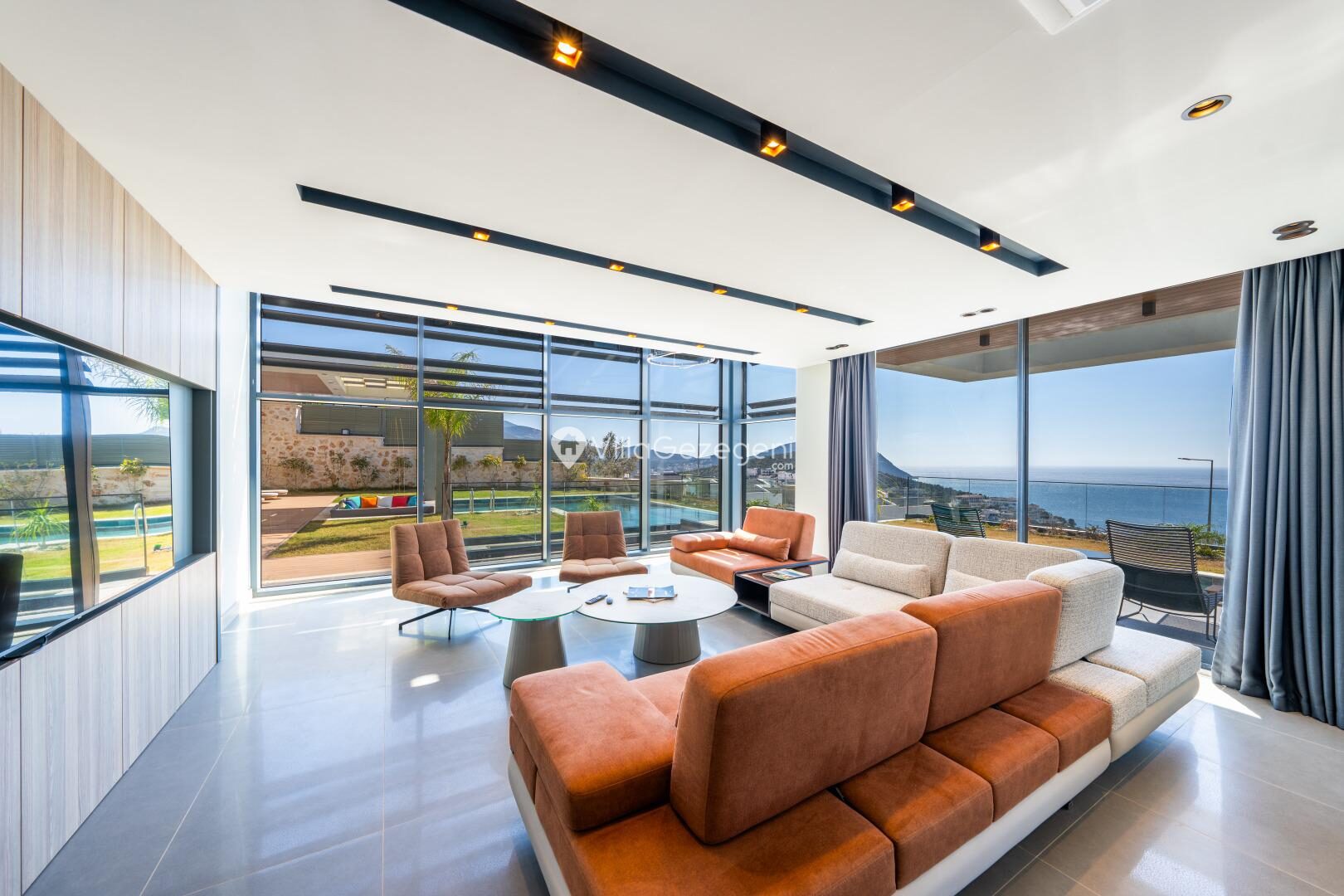 Villa Safran Flower — 52