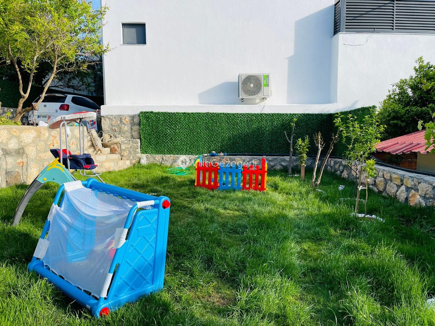 Villa Xanadu — 98
