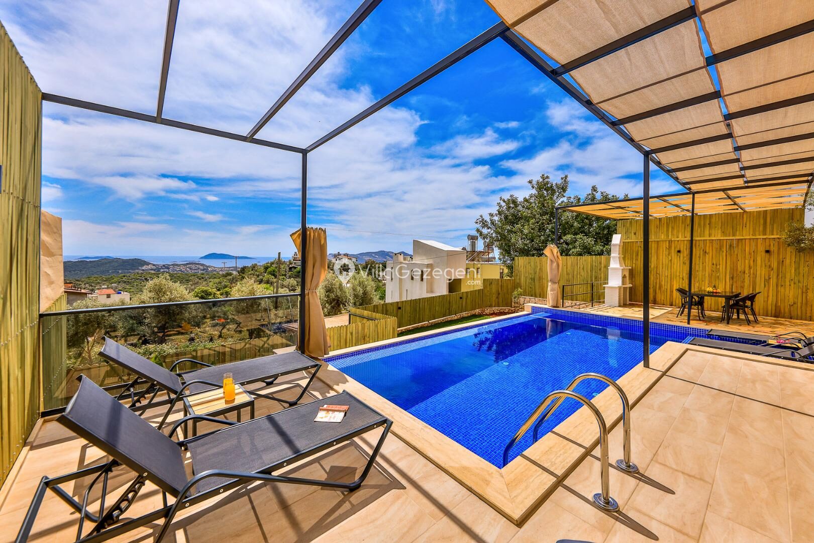 Villa Albedo Blue — 11