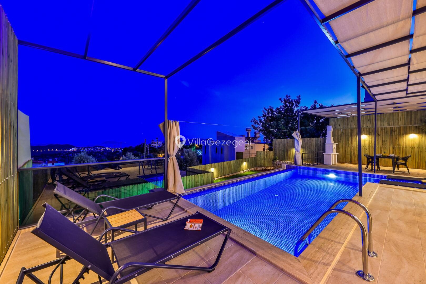 Villa Albedo Blue — 21
