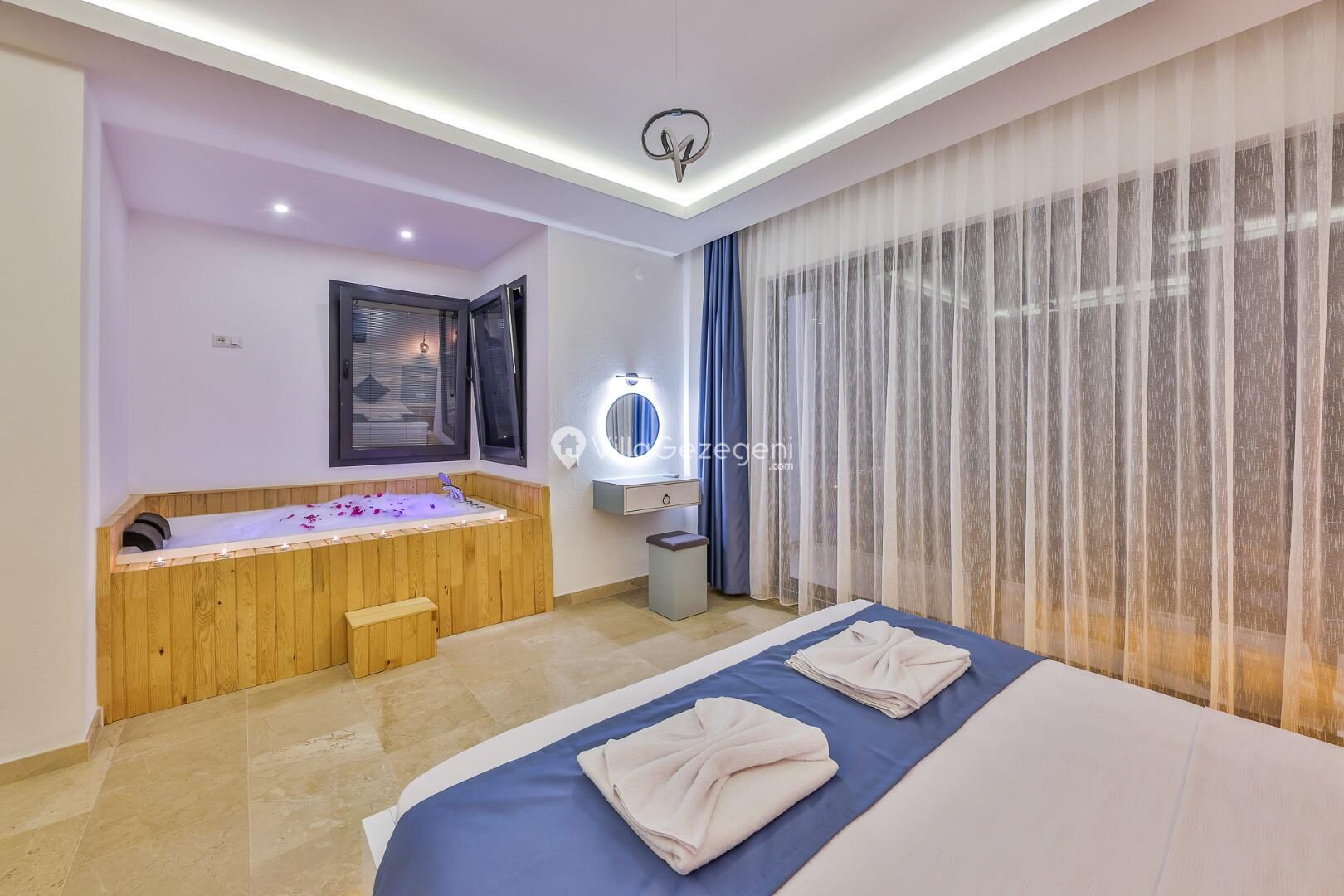 Villa Albedo Blue — 37