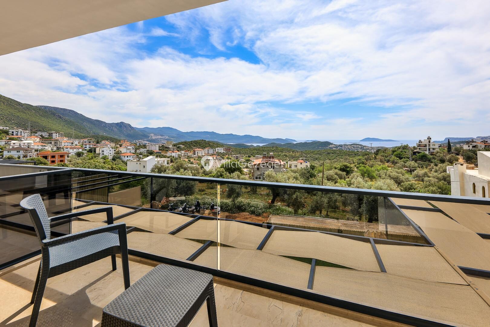 Villa Albedo Blue — 50
