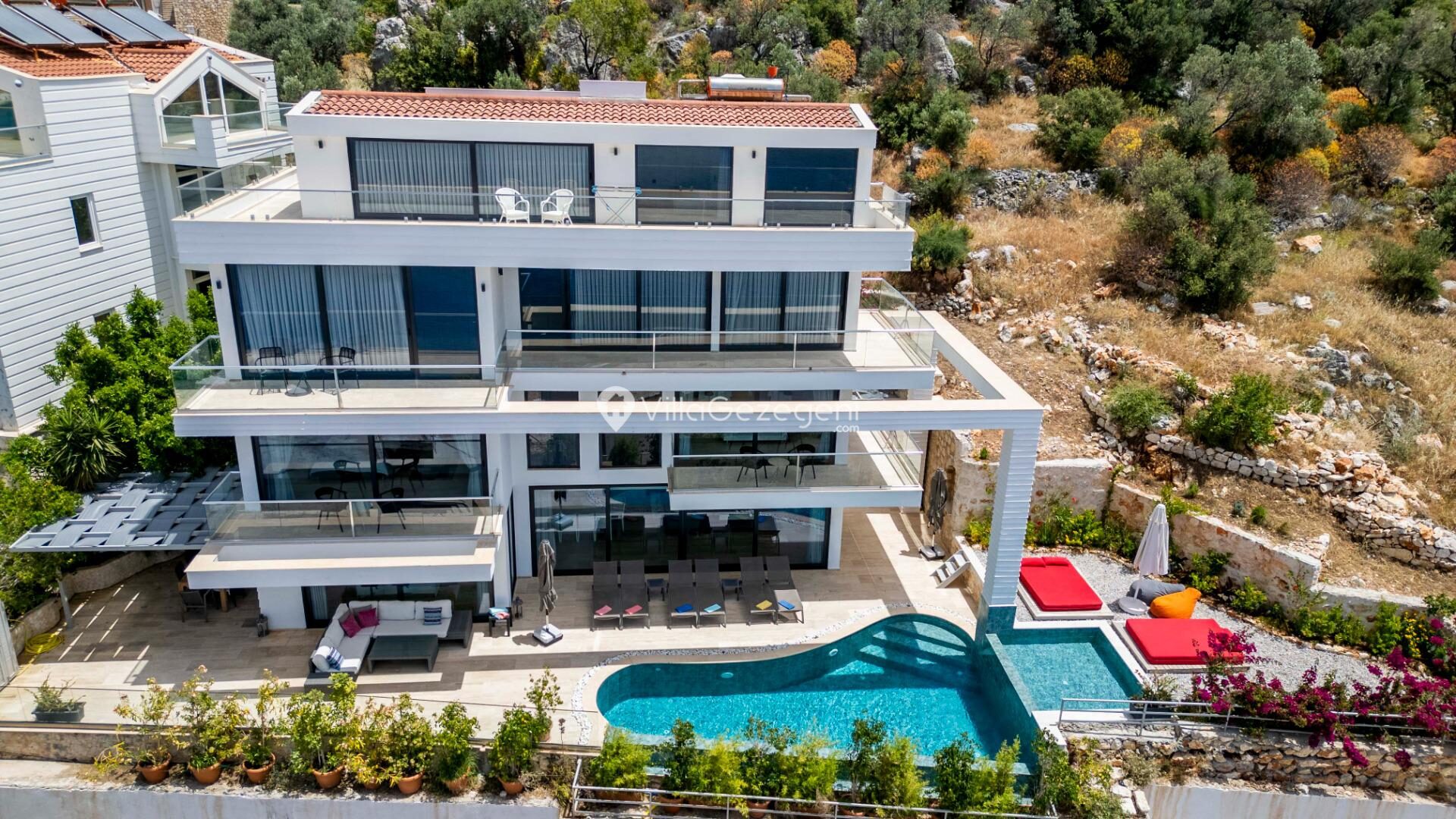 Villa Lumineux — 4