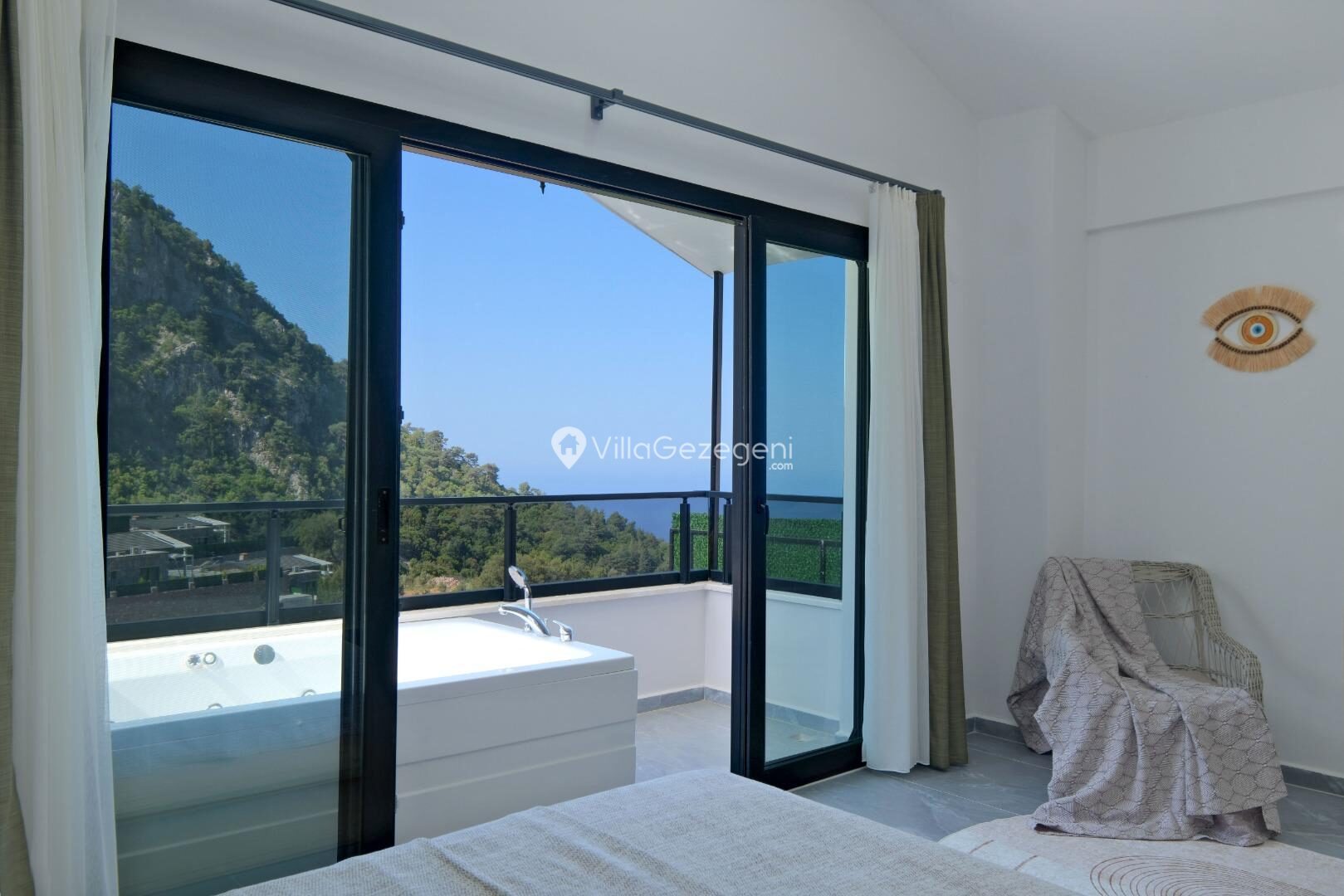 Villa Luna — 39