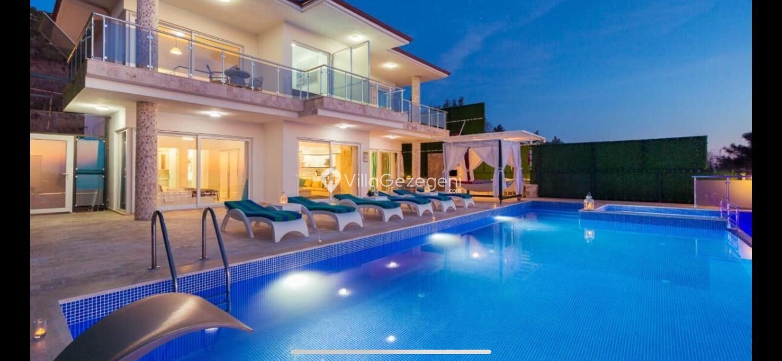 Villa Almira — 3